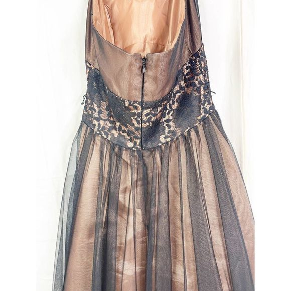 Vintage 90's Does 50's Bronze And Black Halter Dress - Full Skirt - Picture 7 of 7